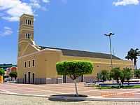 Boa Viagem - Praça e Igreja de N.Sra.da Boa Viagem em Boa Viagem-CE-Foto:Macílio Gomes