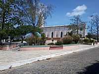 Campos Sales - Praça e lateral da Igreja de N.Sra.da Penha-Foto:andreapl