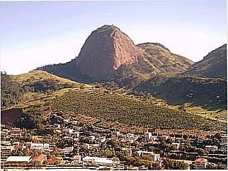 cidade de At�lio Viv�cqua