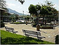 Pra�a Astolfo Lobo-Foto:Leandro Raposo