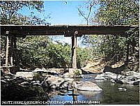 Ponte sobre o Ribeirão