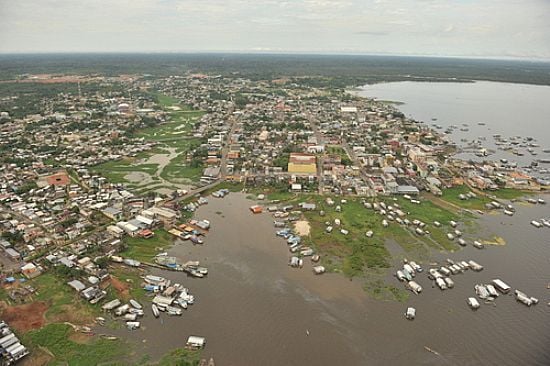 VISTA AREA DA CIDADE DE COARI-FOTO:ANTONIO IACCOVAZO - COARI - AM