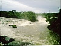 cataratas de Itagua�u, Por Lourdes