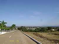 Padre Bernardo - Padre Bernardo-GO-Avenida de entrada da cidade-Foto:Cabral Lopes
