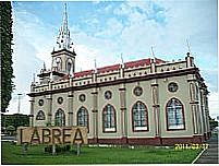 Pra�a na lateral da Catedral de N.Sra.de Nazar� em L�brea-AM-Foto:Ricolelis10
