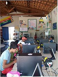 biblioteca, Por Luis Caiano, Walda, Renata
