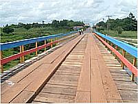 Ponte de acesso � cidade de Centro do Guilherme-Foto:moleculabrasil