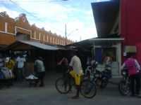 mercado de almenara, Por thays patricia dos santos