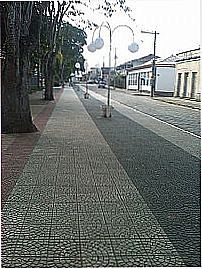 Rua de Andrelândia-Foto:eduardorivelli@hotma…
