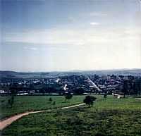 Araújos - Araújos-MG-A cidade no início da década de 90-Foto:Andre Luciano F.Sant…