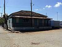 Araújos - Araújos-MG-Casarão no centro-Foto:Andre Luciano F.Santis
