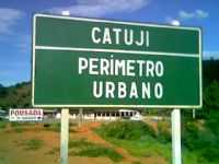 Catuji - entrada da cidade, Por João Carlos