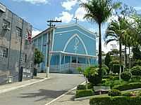 Central de Minas - Praça e Igreja em Central de Minas-Foto:montanha