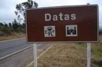 Datas - Placa de Datas no trevo da Estrada Real, Por Willians Monteiro