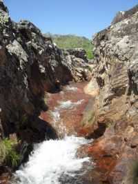 Diamantina - Em Cachoeira dos Cristais, Por Débora C. Rocha Sete Lagoas -MG-