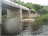 Ponte do Rio da �gua Suja em Aba�ra-Foto:ediodeoliveira