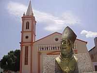 Janaúba - PRAÇA DA MATRIZ DE JANAÚBA RECEBE O BUSTO DE DOM MAURO