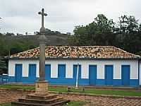 Lobo Leite - Casarão em frente à praça-Foto:souexcel