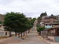 Oratórios - Avenida principal de Oratórios-Foto:Geraldo Salomão