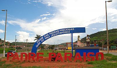 PADRE PARASO, POR LEONARDO MORAIS - PADRE PARASO - MG