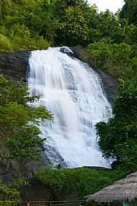 Pedra Dourada - Cachoeira do Varandão-Foto:sgtrangel