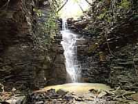 Pompéu - Cachoeira Grota da Divisa em Pompéu-Foto:BrunoPomp