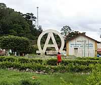 Reduto - Antiga estação ferroviária Reduto MG por Elpidio J de A