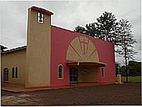 Igreja de Vila Maca�ba,Distrito de Gua�u-Foto:Paulo Yuji Takarada