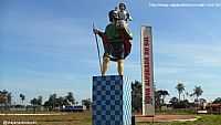 Nova Alvorada do Sul - Nova Alvorada do Sul-MS-Imagem em homenagem à São Cristóvão na entrada da cidade-Foto:Sergio Falcetti