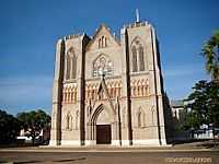 Cáceres - Catedral de São Luís de França-Foto:Vicente A. Queiroz
