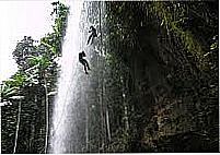 Rapel na Cachoeira Planaltina em Brasil Novo-Foto:nacaoturismo.com.br