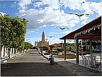 Pra�a e Igreja-Foto:Walter Leite 
