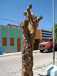 Livramento - Monumento na praça em Livramento-PB-Foto:marquinho33
