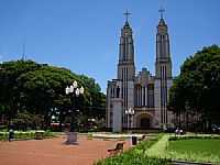 Campo Mourão - Igreja Matriz de São José em Campo Mourão-Foto:R Cardoso