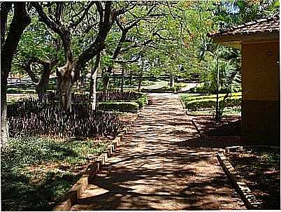 Praça-Foto:kaos.pan - Quinta do Sol - 76594