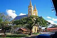 Tomazina - Igreja Matriz foto
por Rubens Galvão (Panoramio)