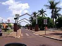 Tupãssi - Praça-Foto:Artemio C.Karpinski