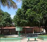 Itaguaçu da Bahia - Praça principal de Itaguaçu da Bahia-BA-Foto:MANUEL ANTÔNIO