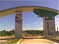 P�rtico da cidade, Por No� Stolz