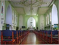 Dentro da Igreja por Auti Brandão