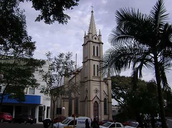 IGREJA DE N.SRA.DA NATIVIDADE EM IJU-RS-FOTO:JOS CARMINATTI - IJU - RS