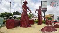 Lajedo do Tabocal - Lajedo do Tabocal-BA-Monumento ao Trabalhador Rural-Foto:agcesporte
