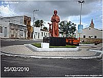 Imagem de S�o Francisco de Assis na pra�a da Igreja-Foto:Sergio Falcetti