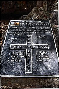 Placa de comemora��o de 100 anos da morte de Lampi�o-Foto:RICARDO SABADIA