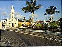 Praça e Igreja-Foto:achetudoeregiao