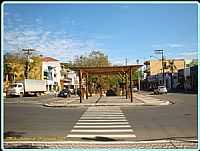 Águas de São Pedro - Av.Carlos Mauro no centro de Águas de São Pedro-Foto:helio antunes do nas…