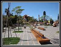 Águas de São Pedro - Praça Octávio Moura Andrade em Águas de São Pedro-Foto:helio antunes do nas…