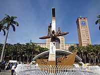 Aparecida - Aparecida-SP-Monumento aos Três Pescadores-Foto:Pe. Edinisio Pereira…