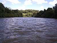 Santa Cruz do Rio Pardo - Santa Cruz do Rio Pardo-SP-Corredeira no Rio Pardo-Foto:J.Roberto B. Lamoso …