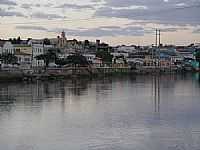 Santa Maria da Vitória - Rio Corrente e a cidade de Santa Maria da Vitória-BA-Foto:Cassio Scomparin